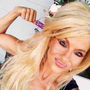 Meet your Posher, Lori